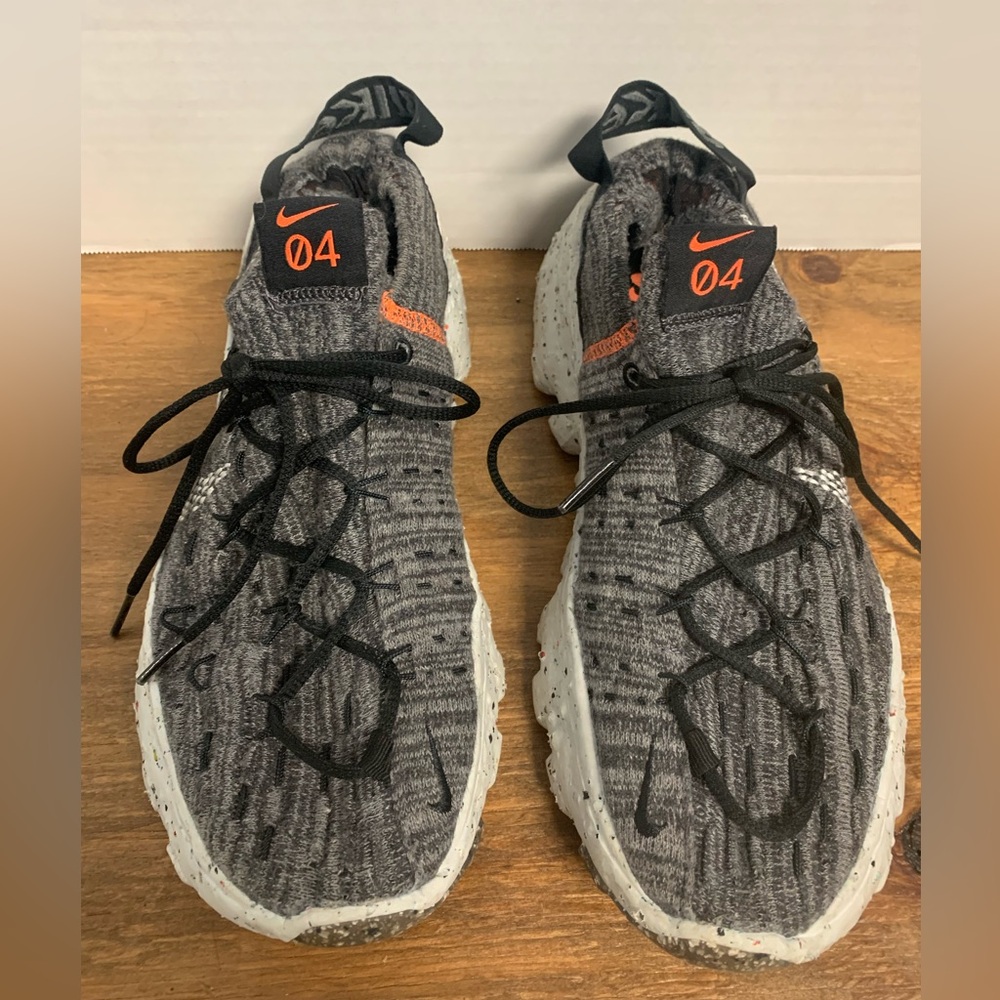 Men’s Space Hippie Nike’s size 9
